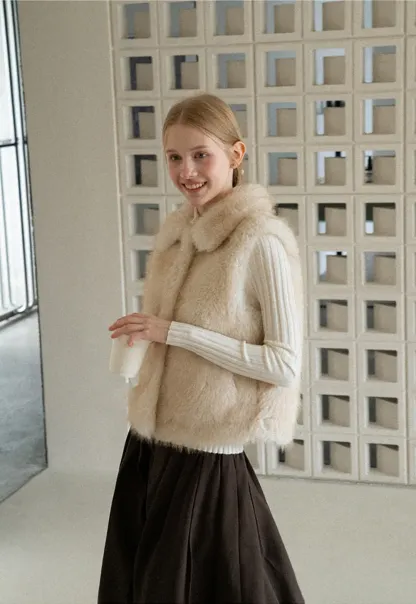 Faux Fur Collar Cropped Vest