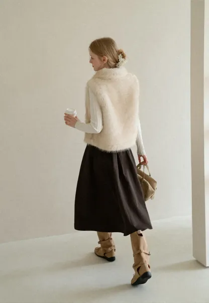 Faux Fur Collar Cropped Vest