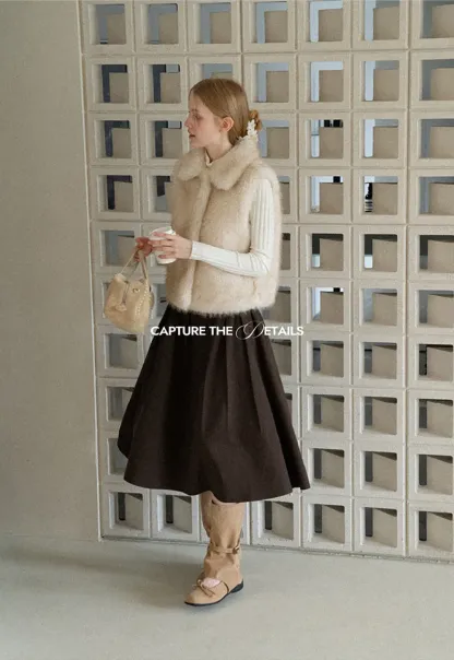 Faux Fur Collar Cropped Vest