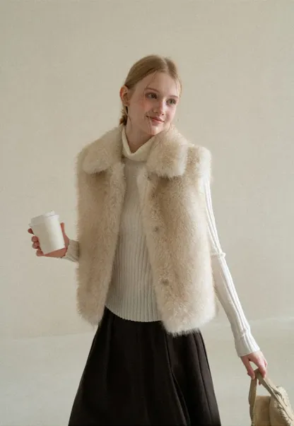 Faux Fur Collar Cropped Vest