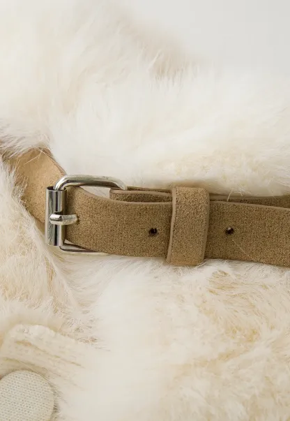 Cable Knit Cropped Cardigan with Faux Fur Collar