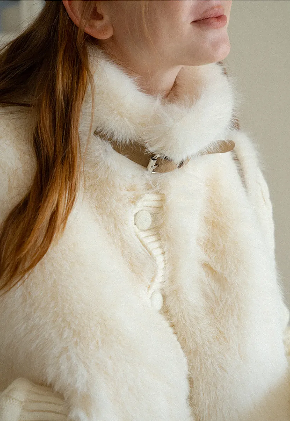 Cable Knit Cropped Cardigan with Faux Fur Collar