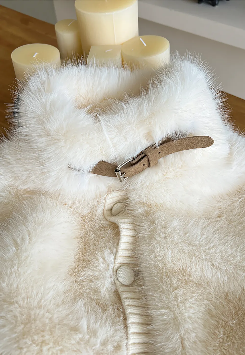 Cable Knit Cropped Cardigan with Faux Fur Collar