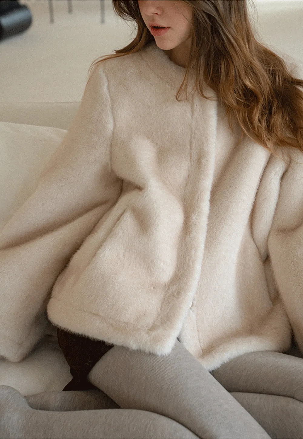 Faux Fur Collar Oversized Short Jacket