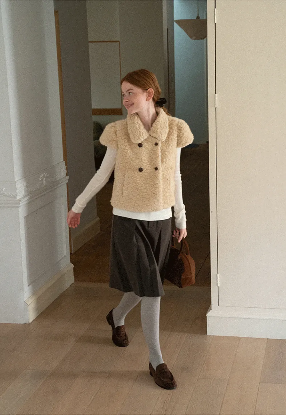 Shearling Texture Collared Sleeveless Short Jacket