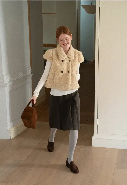 Shearling Texture Collared Sleeveless Short Jacket