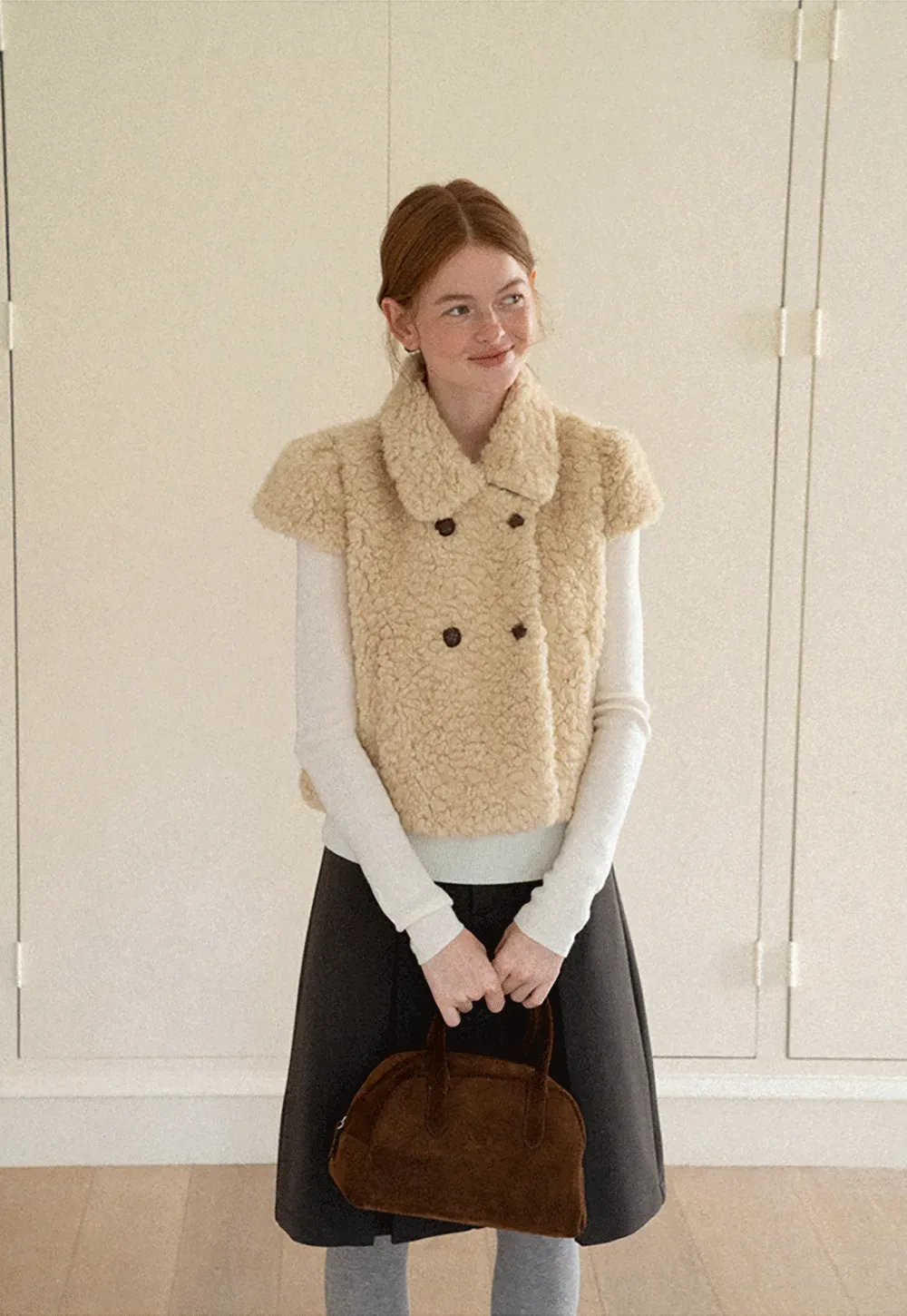 Shearling Texture Collared Sleeveless Short Jacket