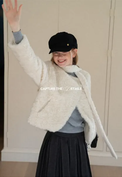 Textured Bouclé Cropped Short Jacket
