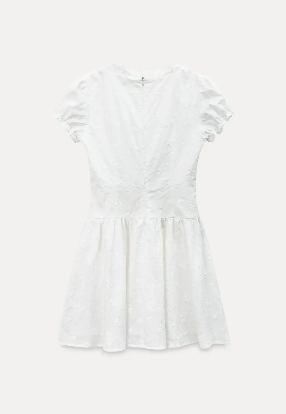 Short dress with puff sleeves and scalloped neckline