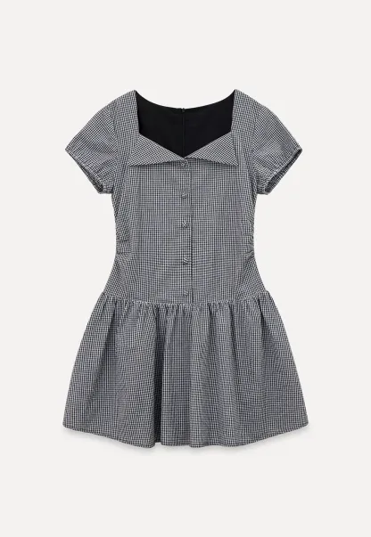 Gingham dress with lace trim and button front