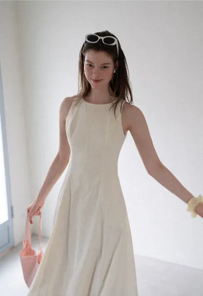Sleeveless A-Line Midi Dress with Structured Bodice