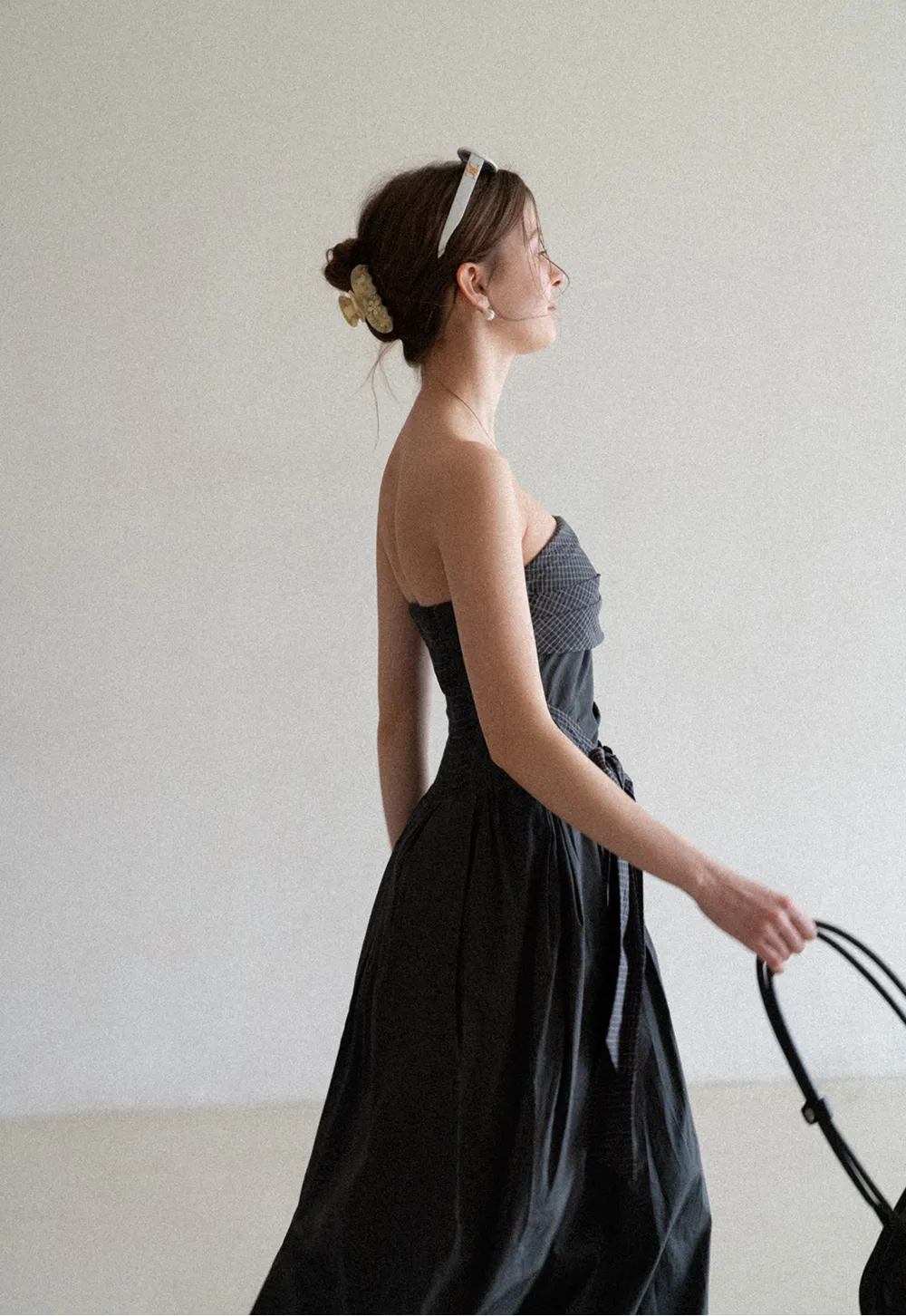 Strapless dress with checkered bodice and tie waist