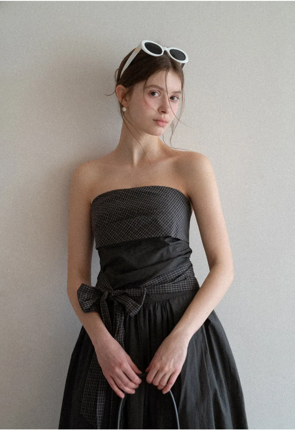 Strapless dress with checkered bodice and tie waist