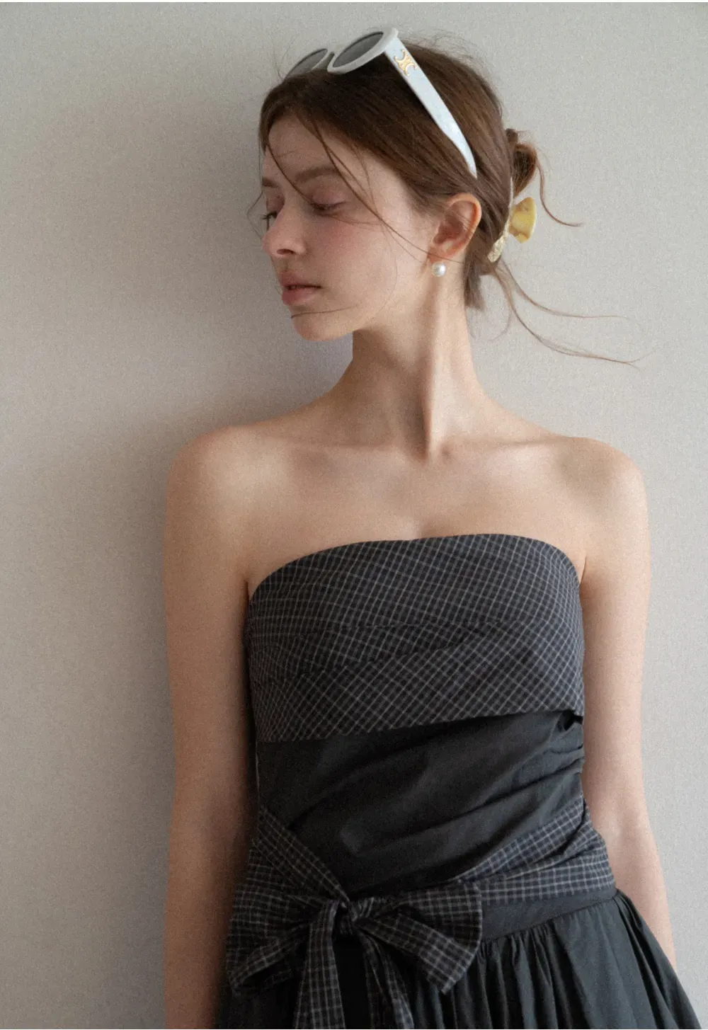 Strapless dress with checkered bodice and tie waist