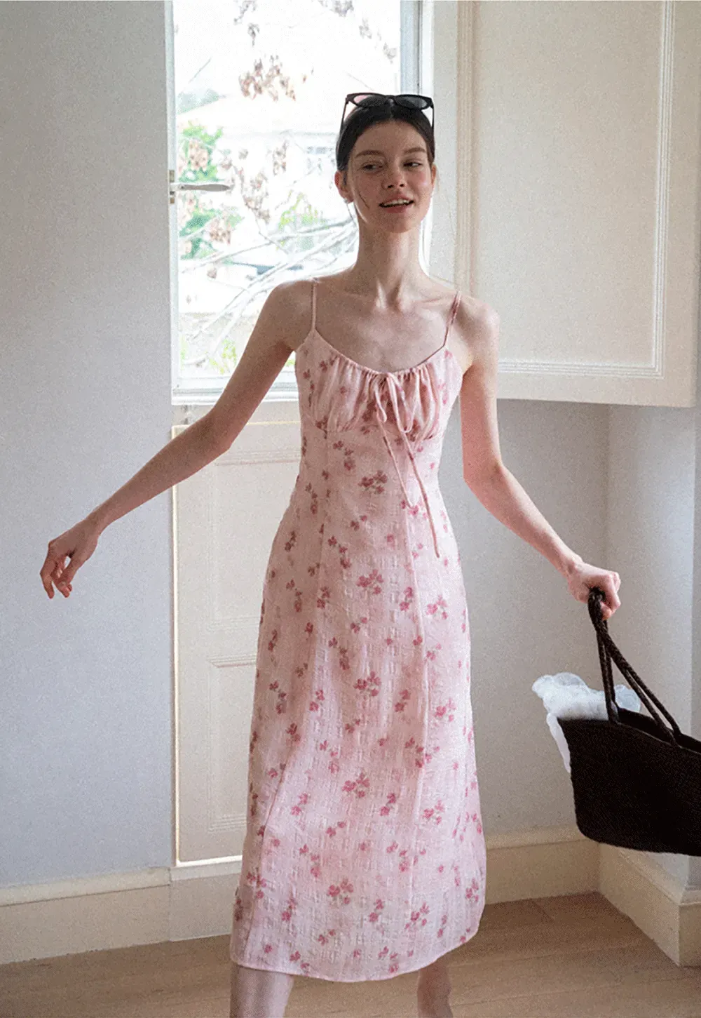 Floral Print Sleeveless Midi Dress with Adjustable Straps