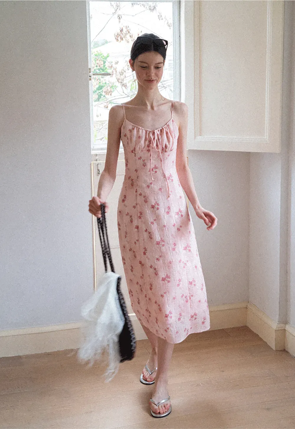 Floral Print Sleeveless Midi Dress with Adjustable Straps