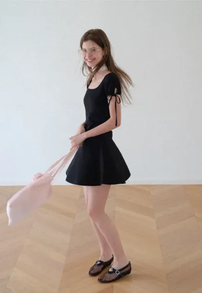 Square Neck Short Sleeve Tie Detail Dress