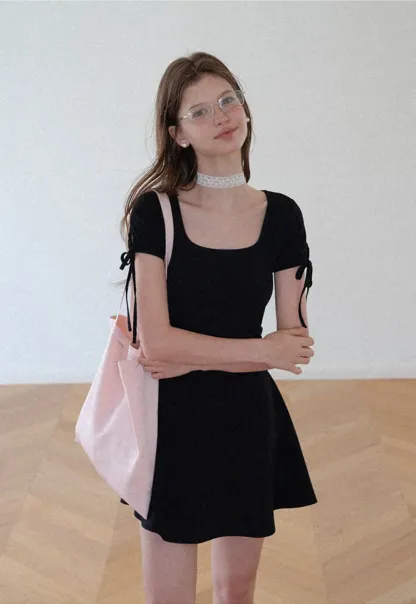 Square Neck Short Sleeve Tie Detail Dress