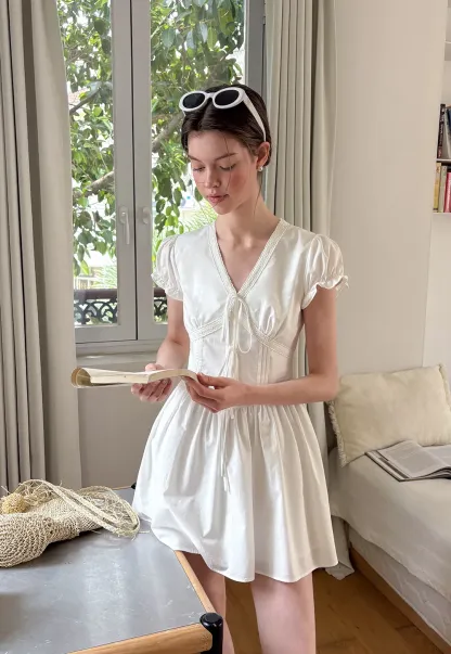 V Neck Lace Trim Puffed Sleeve Drawstring Dress