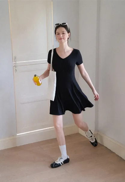 V Neck Short Sleeve A Line Dress