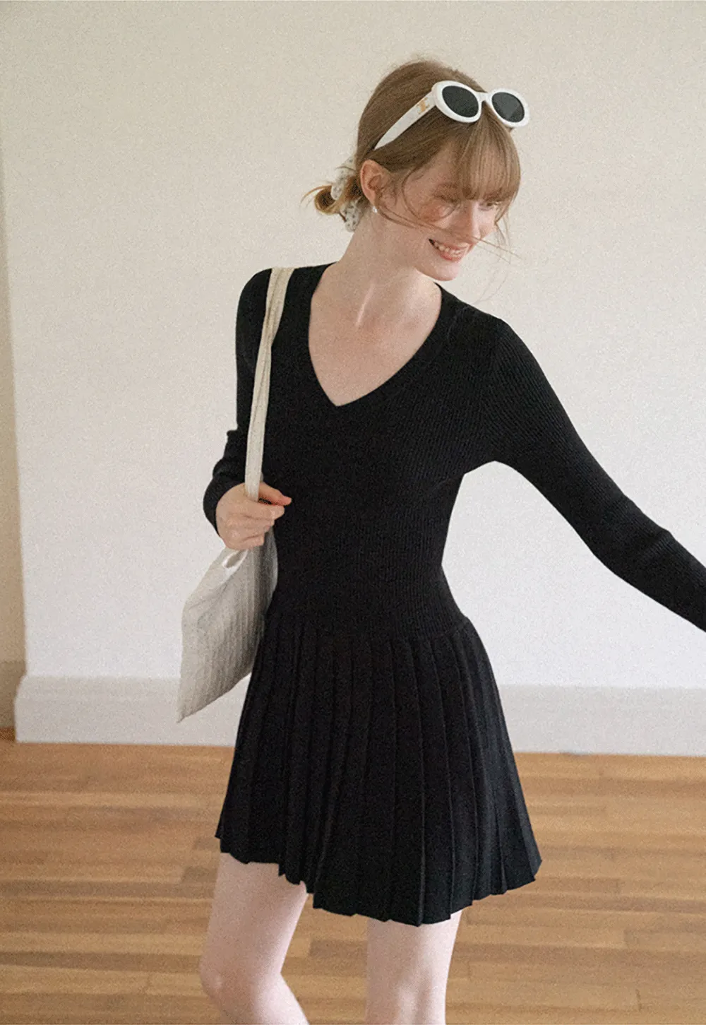Ribbed Knit V Neck Long Sleeve Pleated Mini Dress