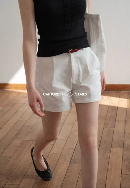 High waist pleated casual shorts with belt loop