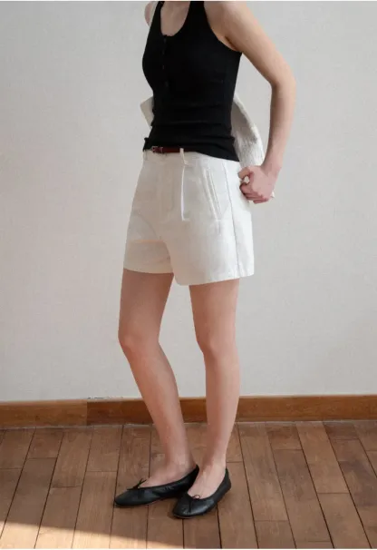 High waist pleated casual shorts with belt loop