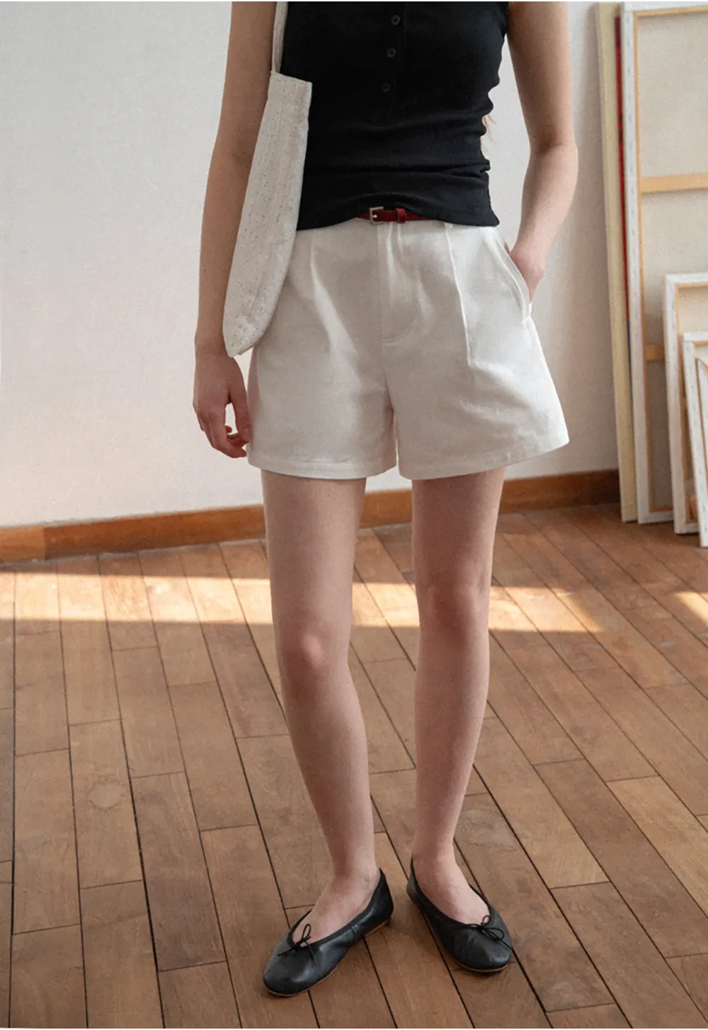 High waist pleated casual shorts with belt loop