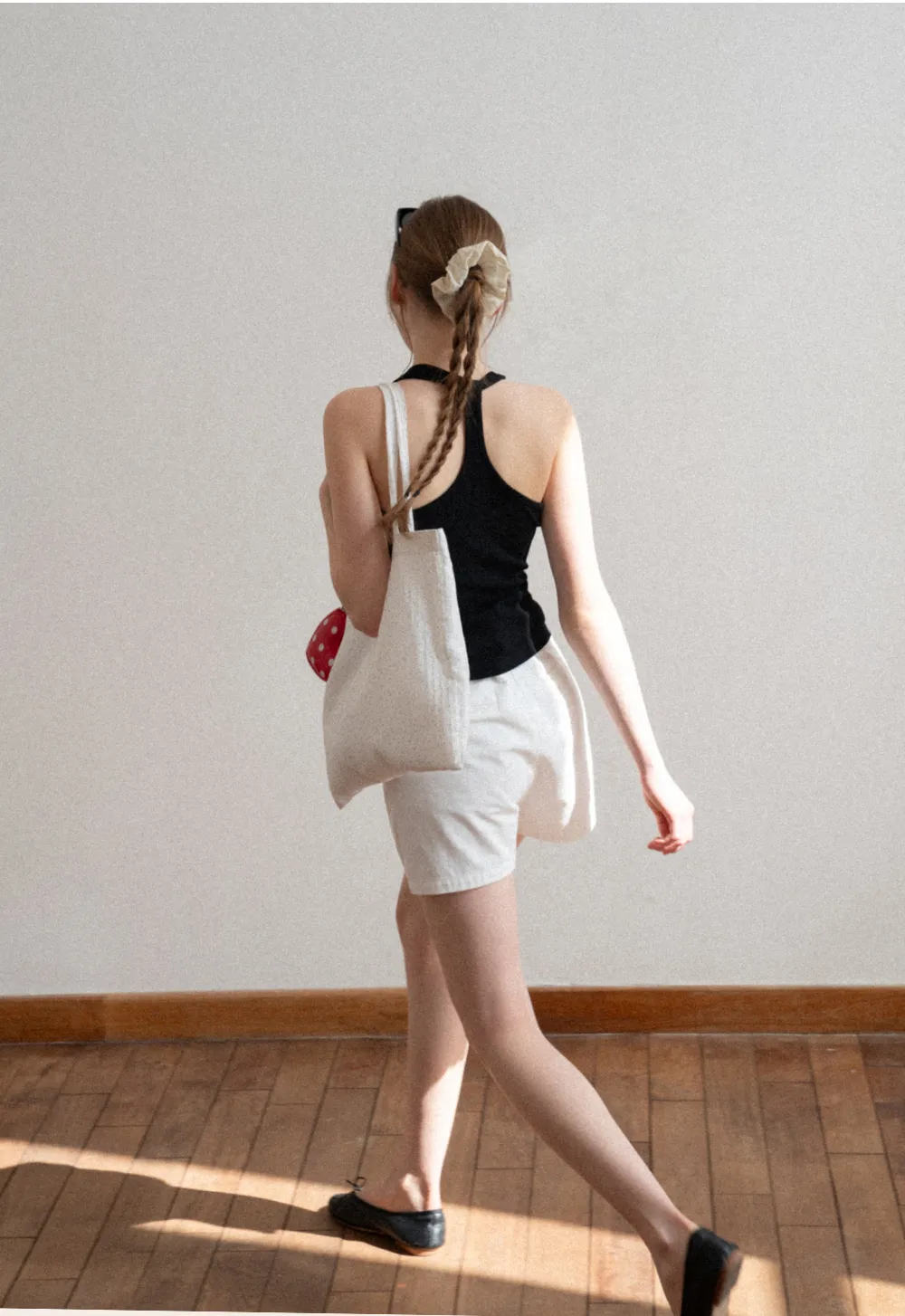 High waist pleated casual shorts with belt loop