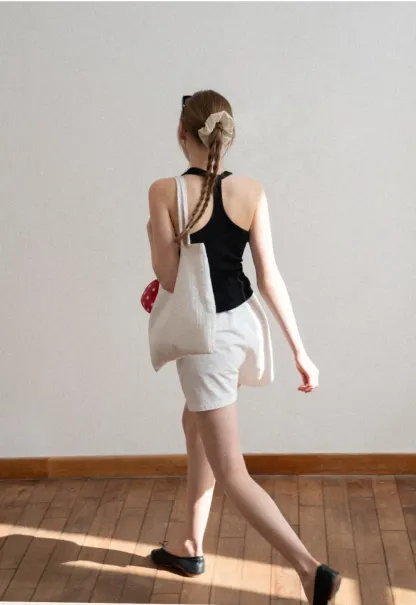 High waist pleated casual shorts with belt loop