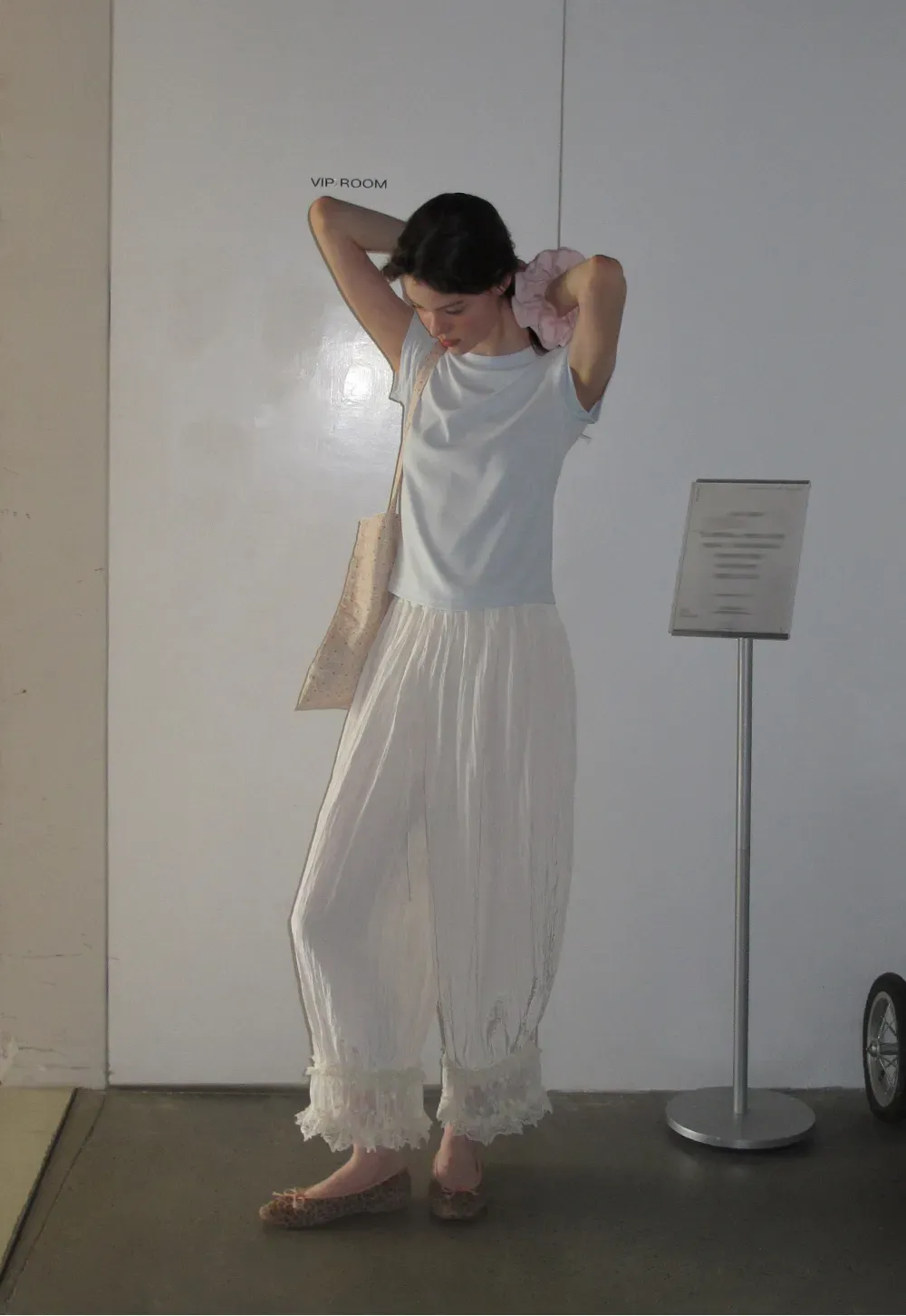 Lace Trimmed Pleated Wide Leg Casual Pants