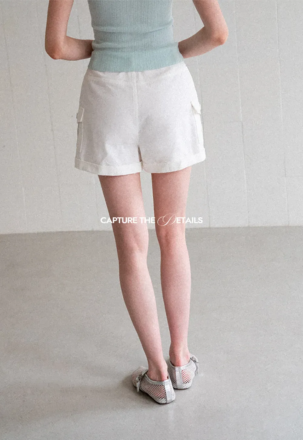 High Waist Cargo Shorts With Cuffed Hem