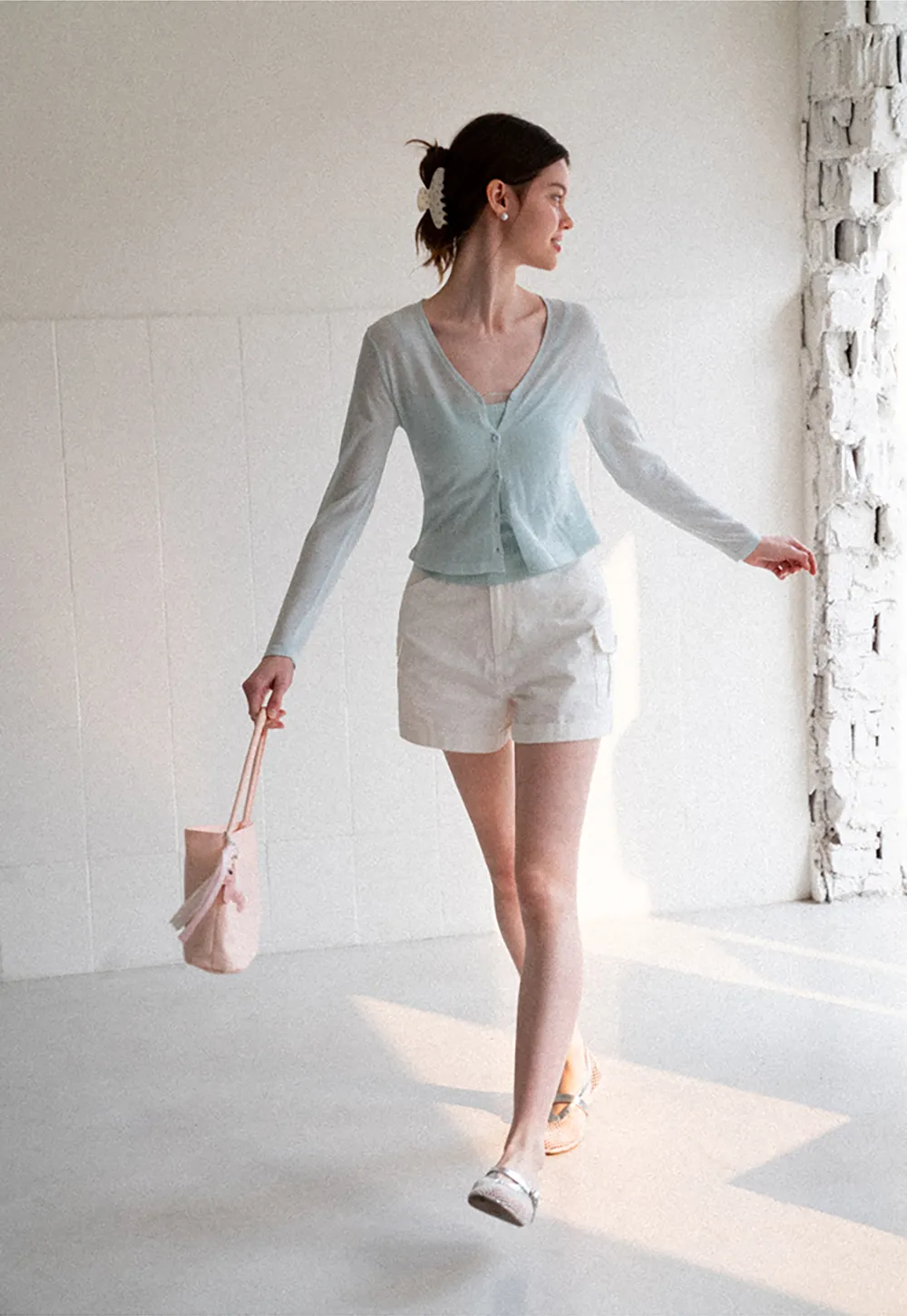 High Waist Cargo Shorts With Cuffed Hem