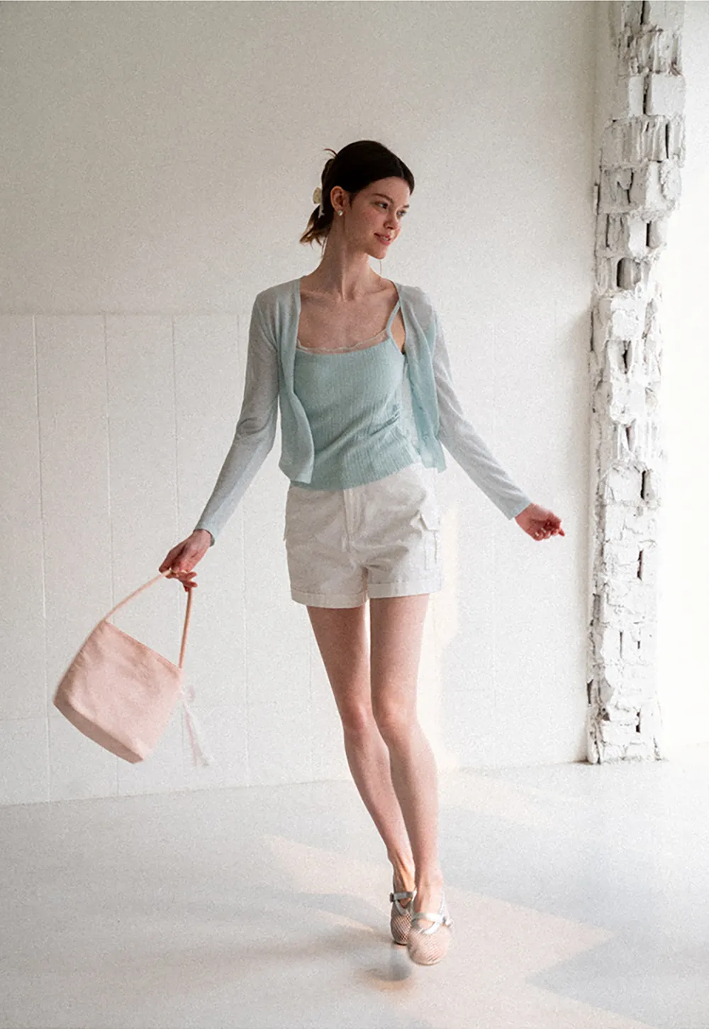 High Waist Cargo Shorts With Cuffed Hem