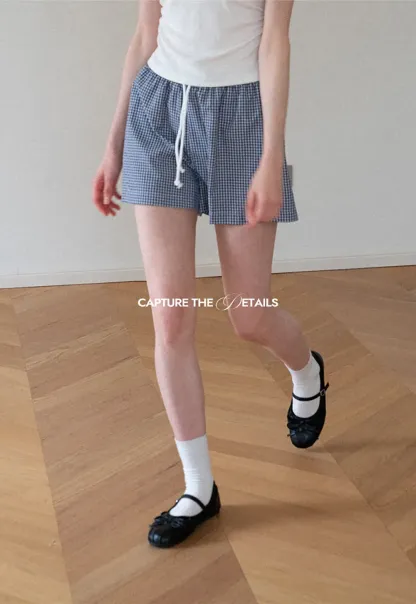 Drawstring Waist Checkered Pattern Shorts