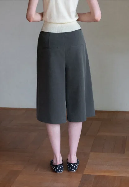 Pleated Wide Leg Cropped Pants