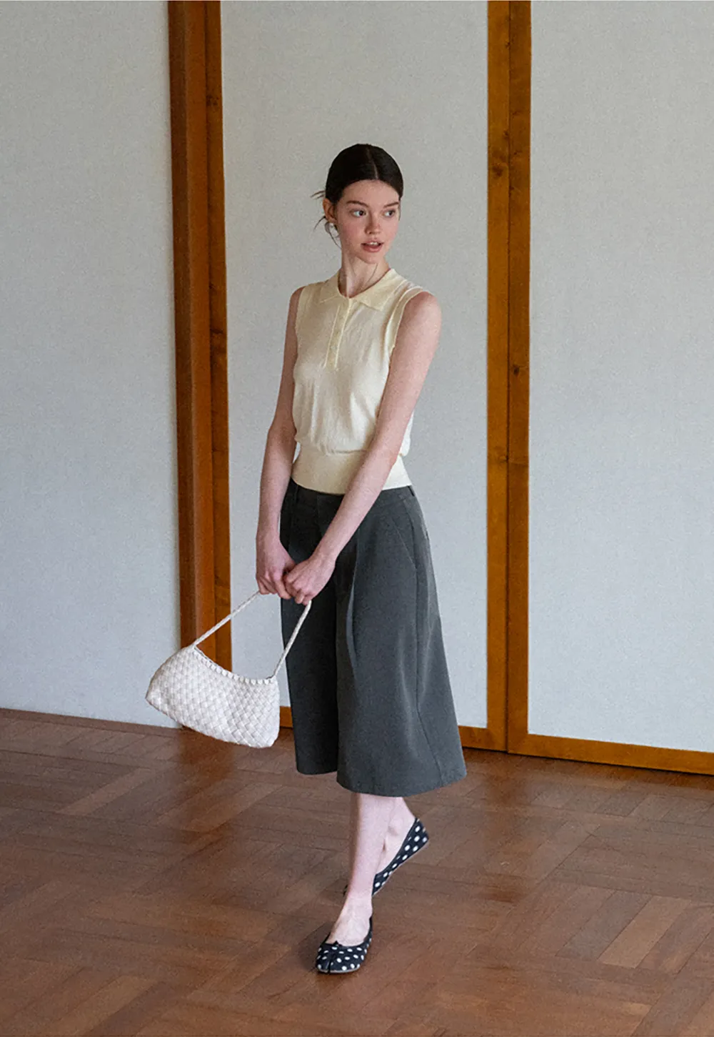 Pleated Wide Leg Cropped Pants