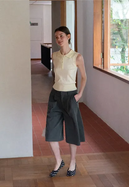Pleated Wide Leg Cropped Pants
