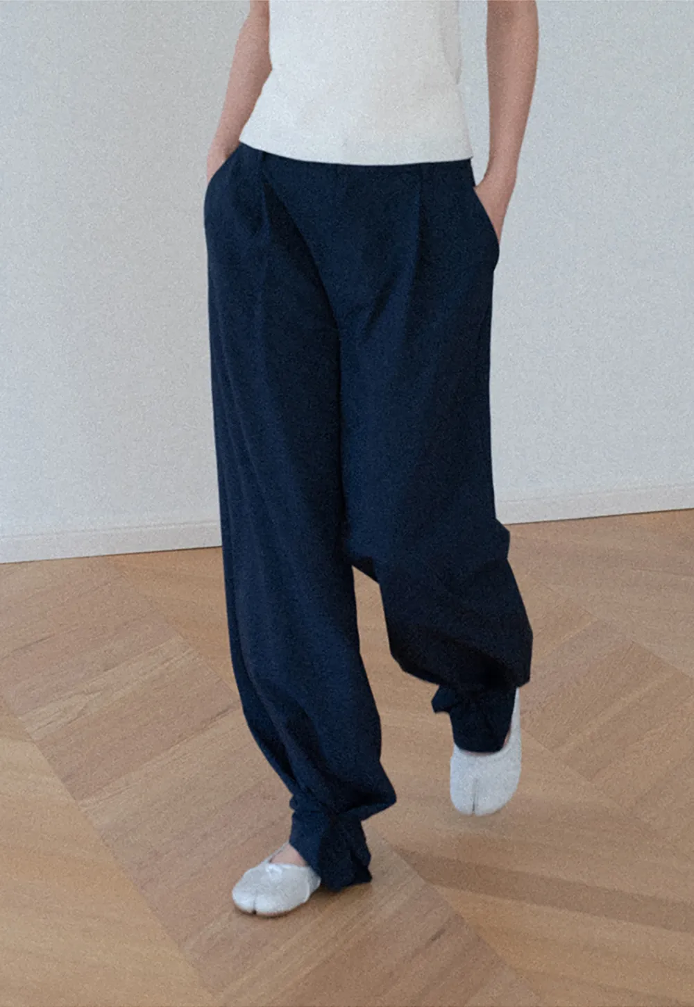 Wide Leg Pleated Casual Pants