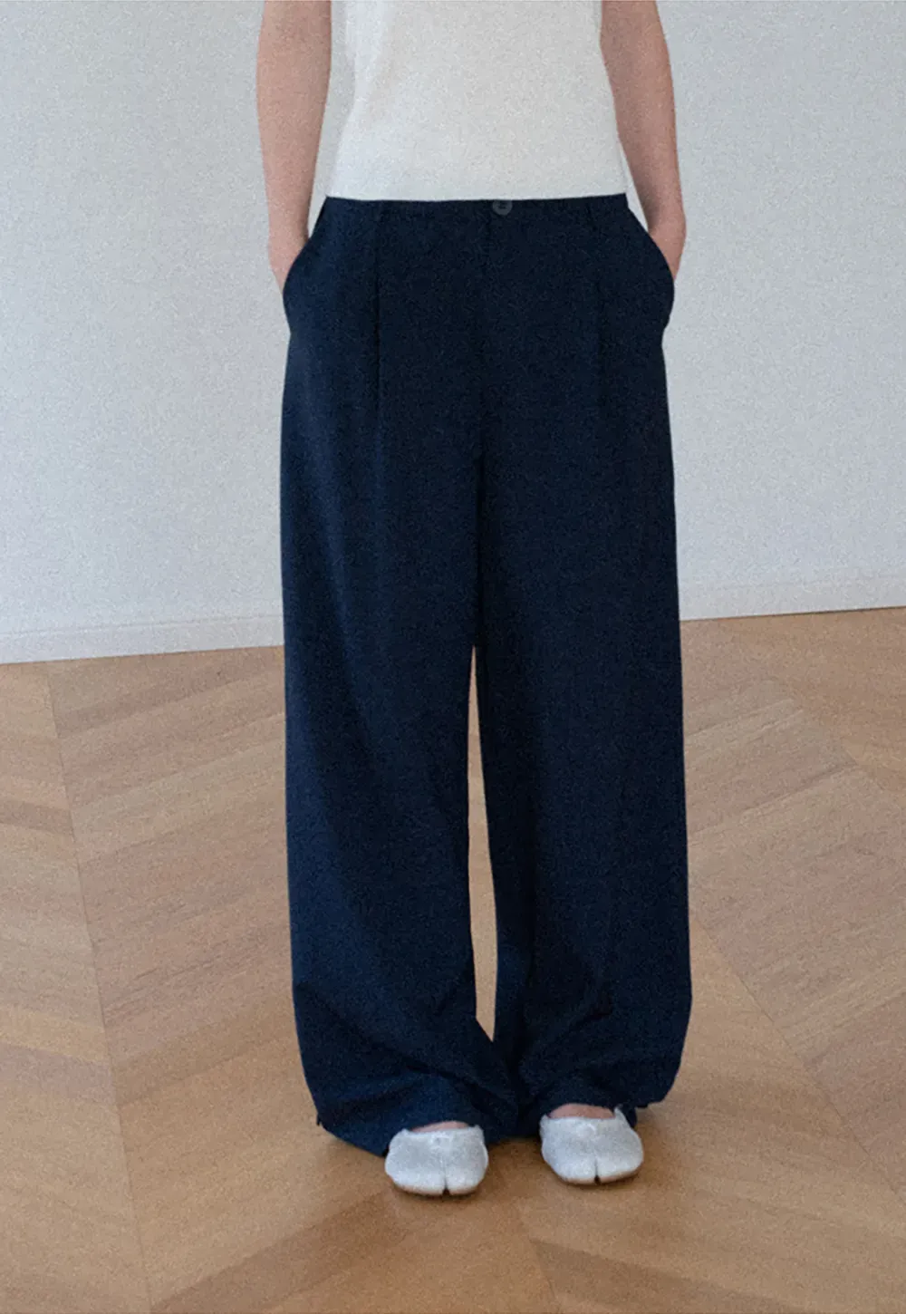 Wide Leg Pleated Casual Pants