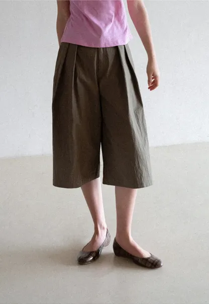 Pleated Wide Leg Cropped Casual Pants