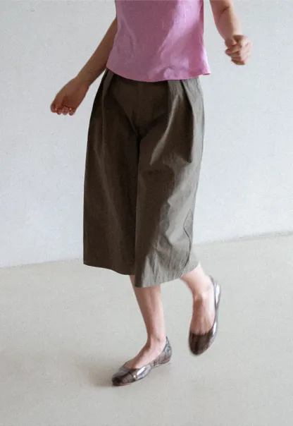 Pleated Wide Leg Cropped Casual Pants