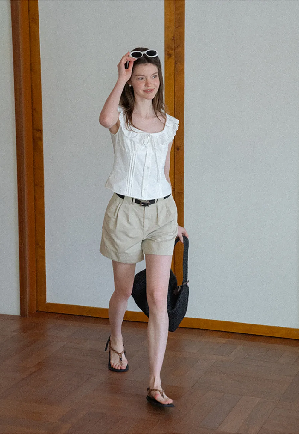 Plissierte, hochtaillierte, taillierte Shorts