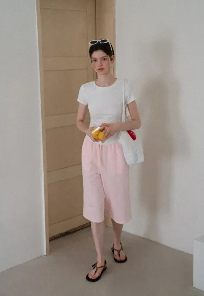 Pantalon décontracté court à jambes larges et taille élastiquée avec cordon de serrage