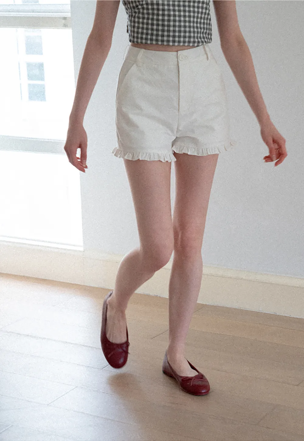 Ruffled Hem High Waist Shorts