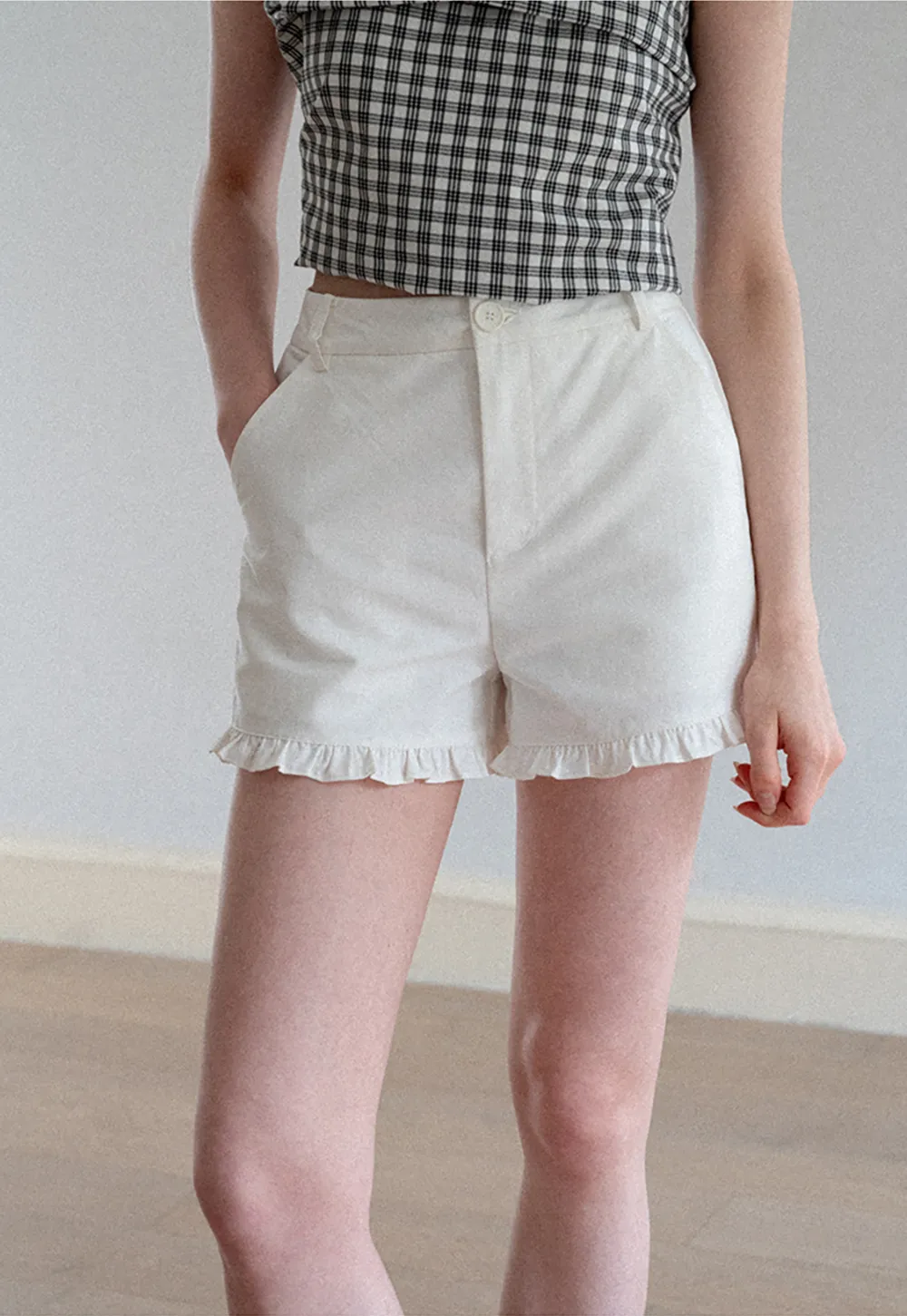 Ruffled Hem High Waist Shorts