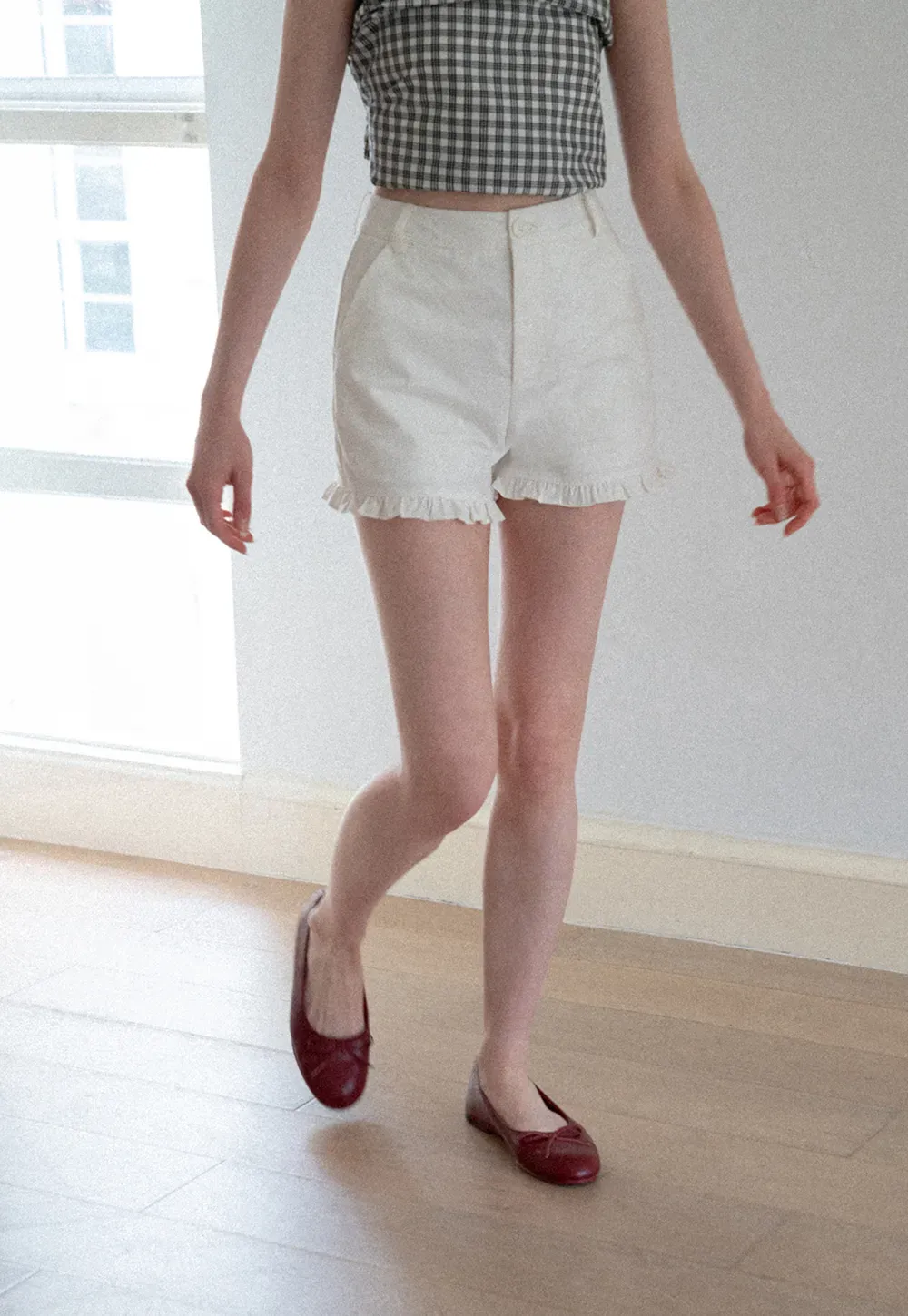 Ruffled Hem High Waist Shorts