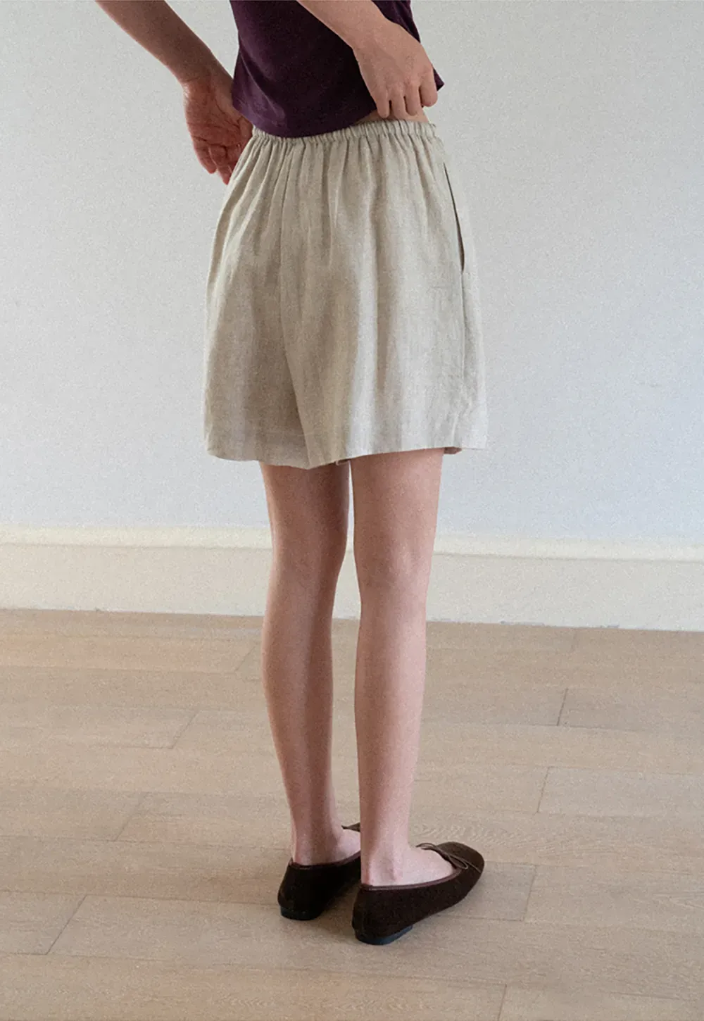 Elastic Waist Pleated Loose Fit Casual Pants