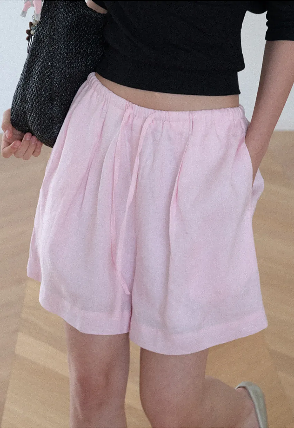 Elastic Waist Pleated Loose Fit Casual Pants