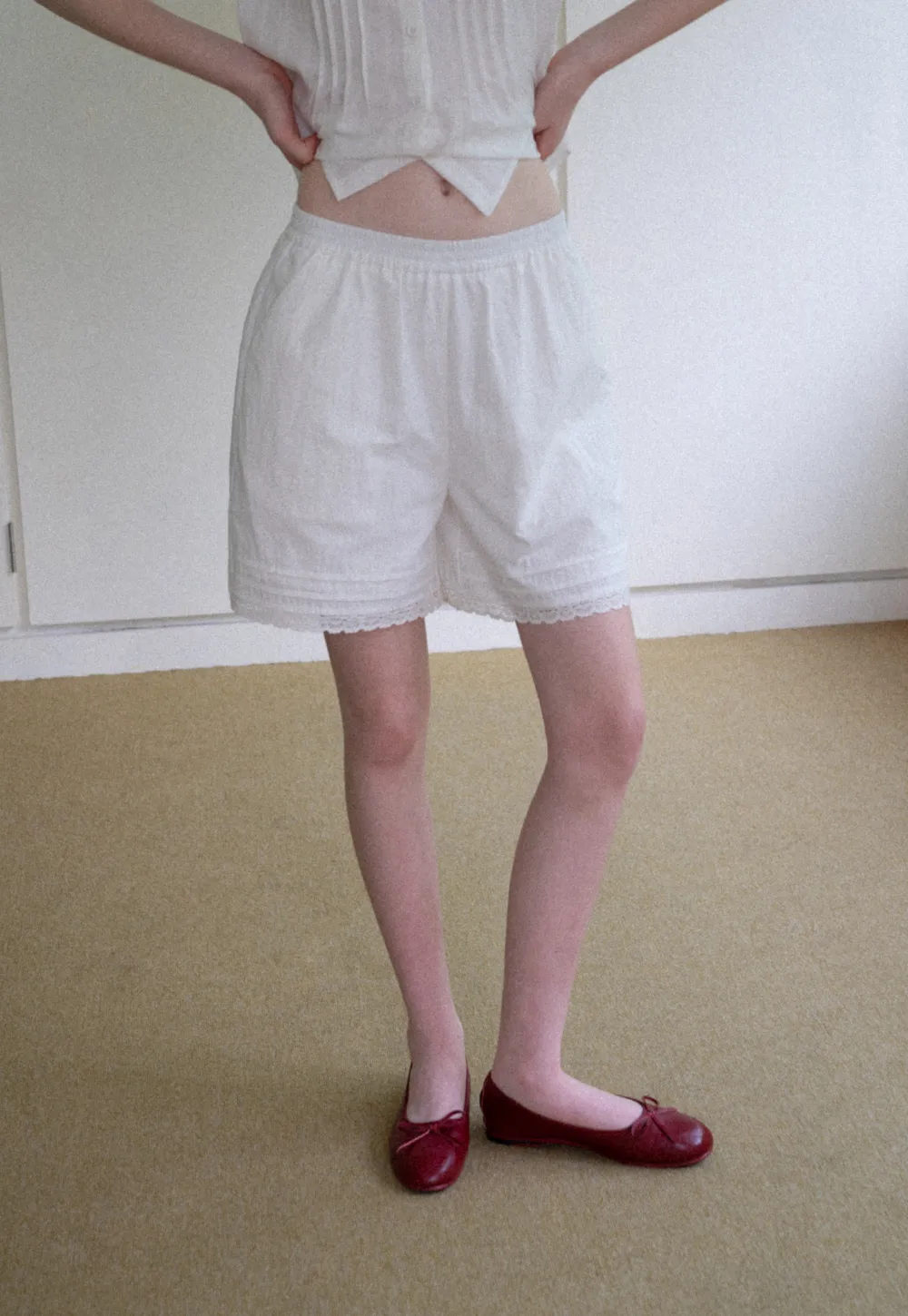 Lace Trim Cropped Shorts